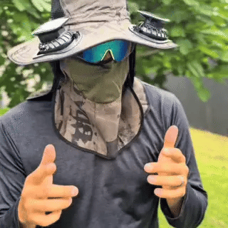 Gorra con ventilador solar